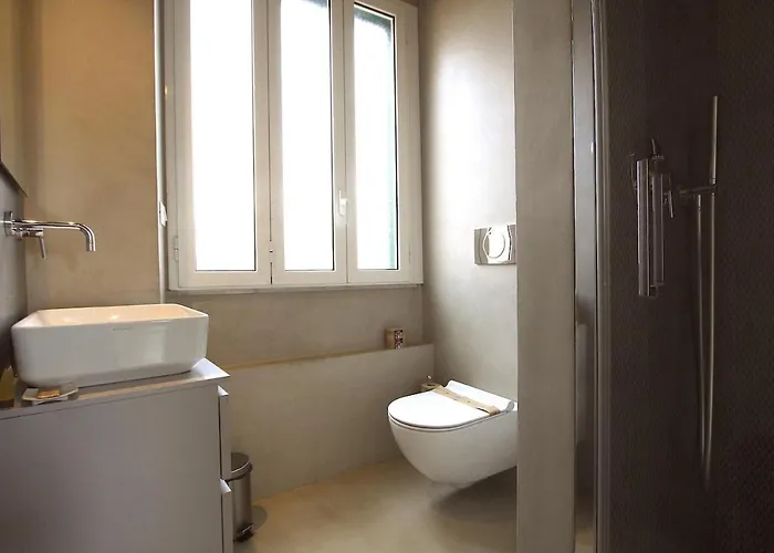 Statonia Terrace Penthouse Apartment Rom