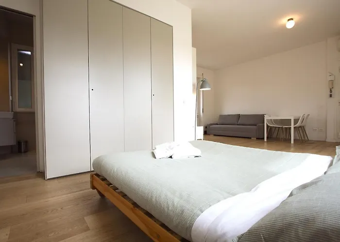 Statonia Terrace Penthouse Apartment *