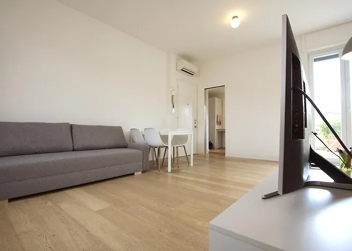 Statonia Terrace Penthouse Apartment